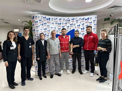 Sultanbeyli’de hastane çalışanları kan bağışında bulundu